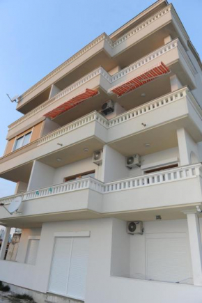 Apartments with a parking space Split - 14666